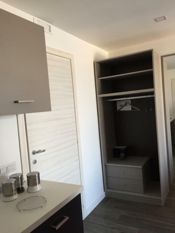 Apartament Residenza Garibaldi Neapol Zewnętrze zdjęcie